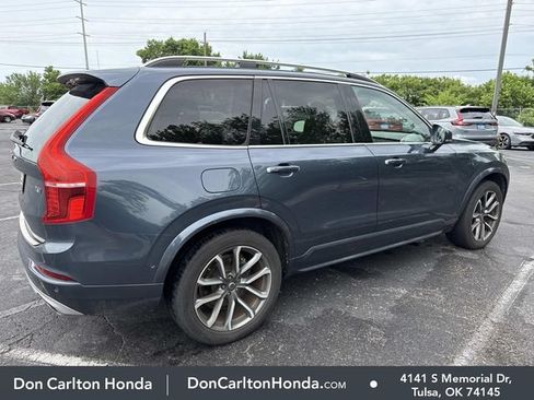 Used 2018 Volvo XC90 T6 Momentum w/ Convenience Package AWD/4WD image 4