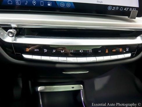 New 2025 Cadillac Lyriq Luxury w/ LPO, Floor Liner Package AWD/4WD image 18