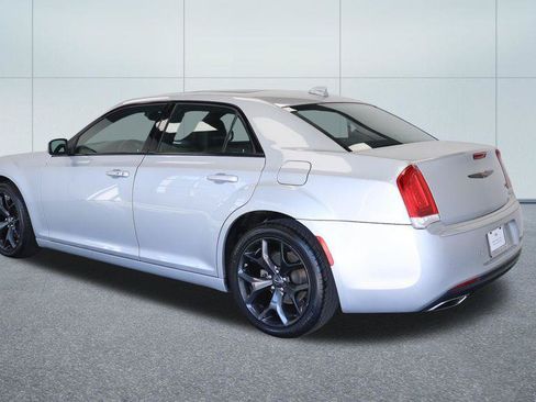 Used 2023 Chrysler 300 S RWD image 3