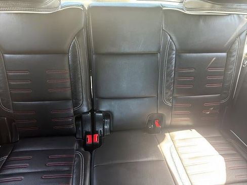 Used 2025 GMC Yukon AT4 Ultimate w/ LPO, Floor Liner Package AWD/4WD image 23