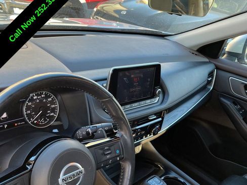 Used 2021 Nissan Rogue SL image 10