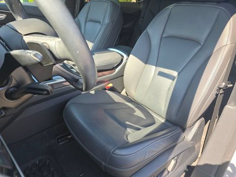 Used 2021 Audi Q8 Premium Plus AWD/4WD image 23