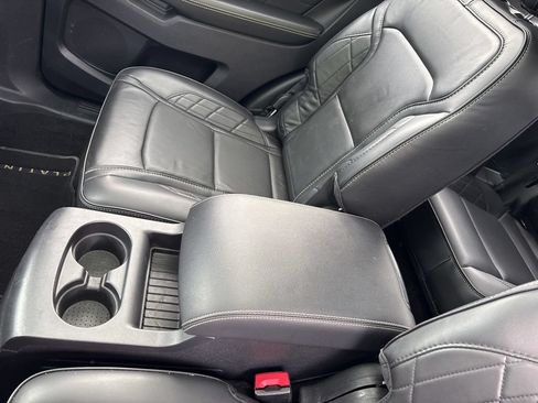 Used 2019 Ford Explorer Platinum AWD/4WD image 30