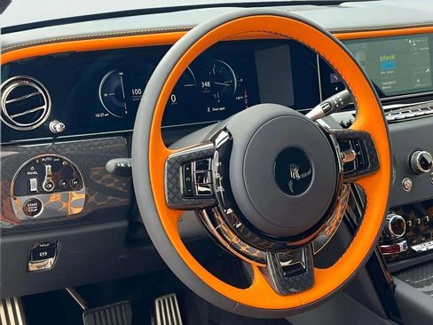 New 2026 Rolls-Royce Cullinan Black Badge image 13