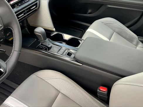 New 2026 Toyota Camry SE image 7