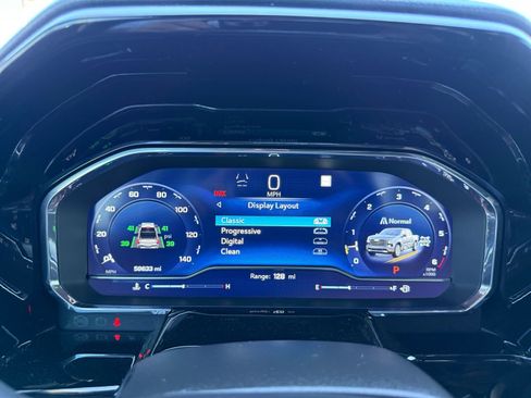 Used 2023 Chevrolet Silverado 1500 High Country w/ Technology Package image 20