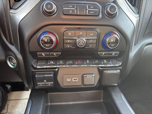 Used 2021 Chevrolet Silverado 1500 LT Trail Boss w/ Convenience Package II image 23