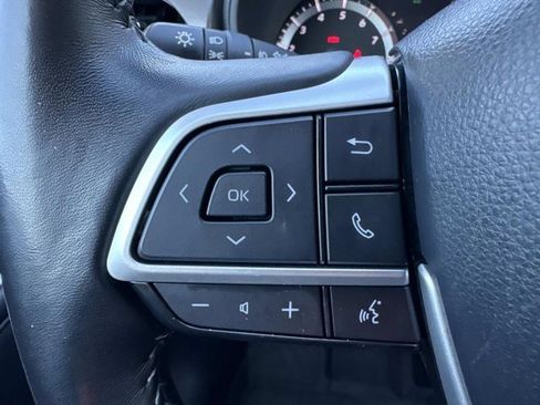 Certified 2023 Toyota Highlander LE image 25