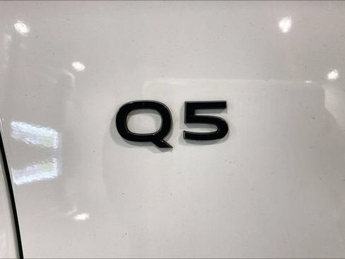 Used 2025 Audi Q5 Premium Plus w/ Premium Plus AWD/4WD image 8
