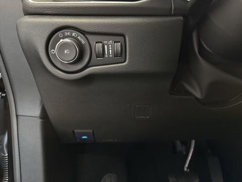 New 2026 Chrysler Pacifica Limited w/ S Appearance Package image 26