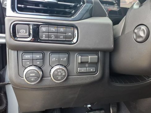 New 2026 GMC Yukon AT4 Ultimate AWD/4WD image 19