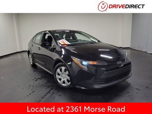 Used 2023 Toyota Corolla LE FWD image 1