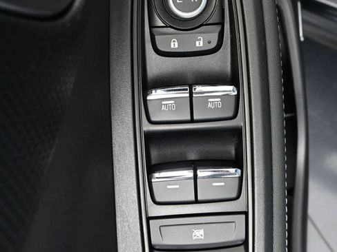 Used 2023 Subaru Forester Limited AWD/4WD image 6