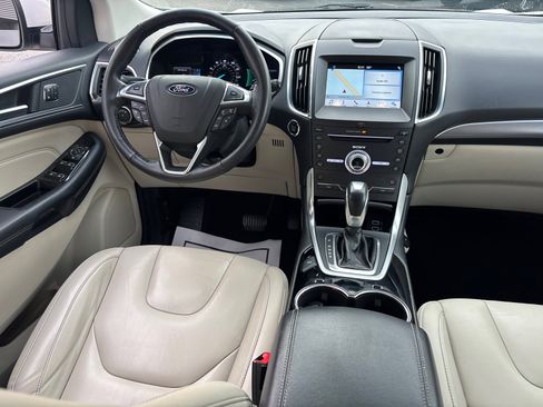 Used 2018 Ford Edge Titanium w/ Technology Package image 30