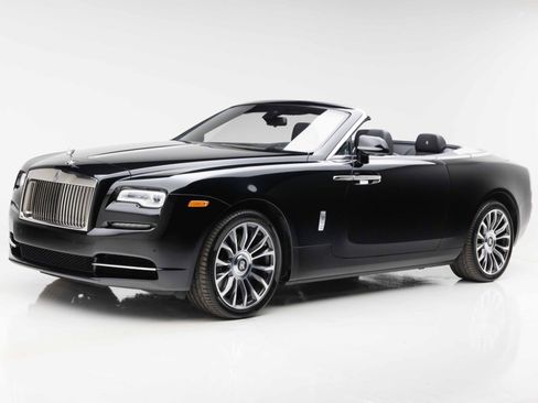 Used 2019 Rolls-Royce Dawn RWD image 9