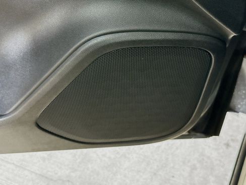 Used 2024 Chevrolet Blazer LT image 21