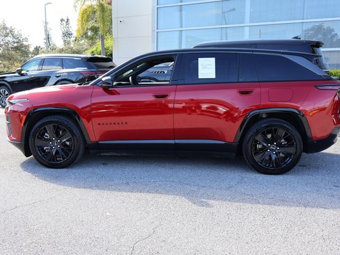 Used 2024 Jeep Wagoneer Launch Edition image 6