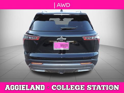 Used 2026 Chevrolet Equinox ACTIV image 5