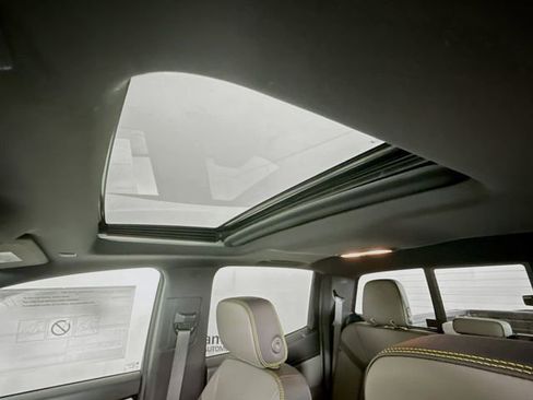 New 2025 Chevrolet Colorado ZR2 w/ Technology Package image 23