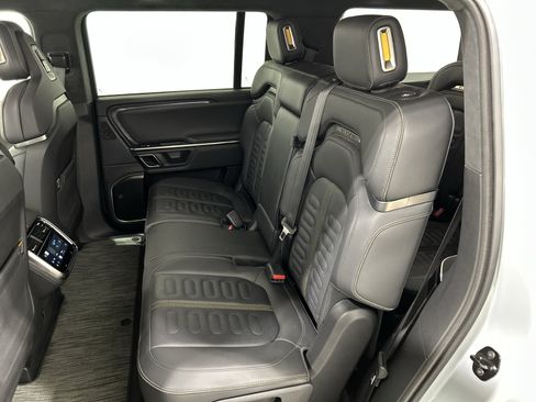 Used 2023 Rivian R1S Adventure AWD/4WD image 21