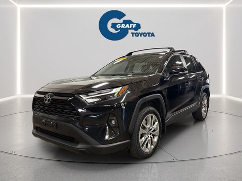 Used 2022 Toyota RAV4 XLE Premium FWD image 1