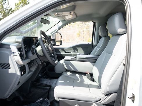 New 2026 Ford F250 XL w/ FX4 Off-Road Package AWD/4WD image 14