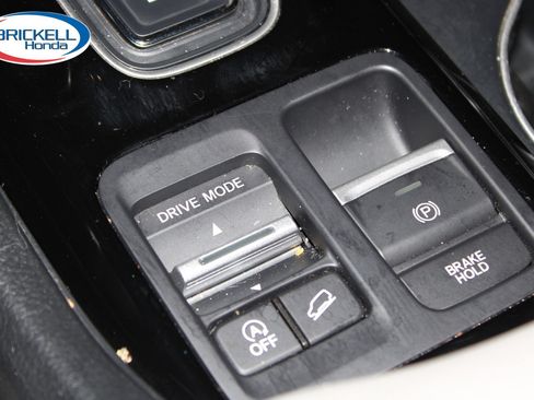 Used 2023 Honda Pilot Touring image 29