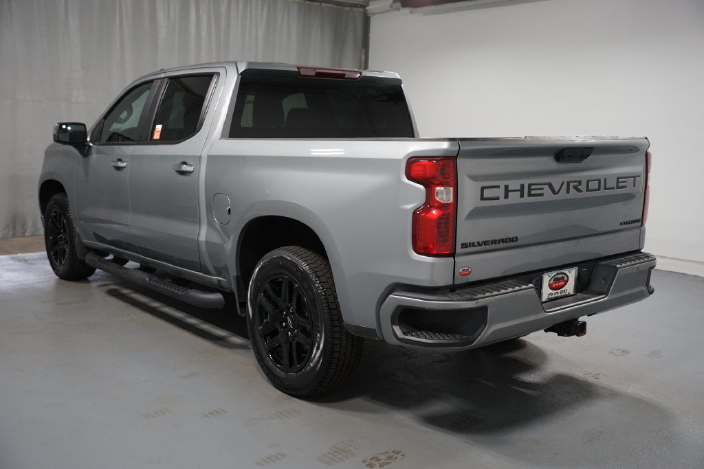 Used 2024 Chevrolet Silverado 1500 Custom w/ Turbomax Blackout Package RWD image 6