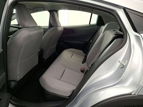 Used 2025 Toyota Prius LE image 19