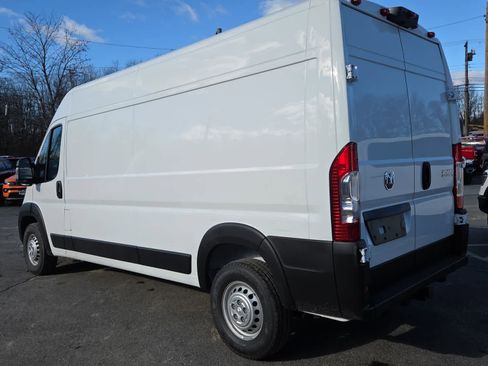 New 2026 RAM ProMaster 2500 image 8
