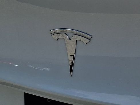 Used 2023 Tesla Model 3 Standard Range RWD image 33