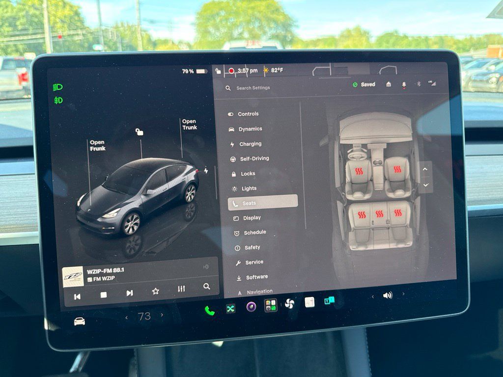 Used 2023 Tesla Model Y Long Range AWD/4WD image 32