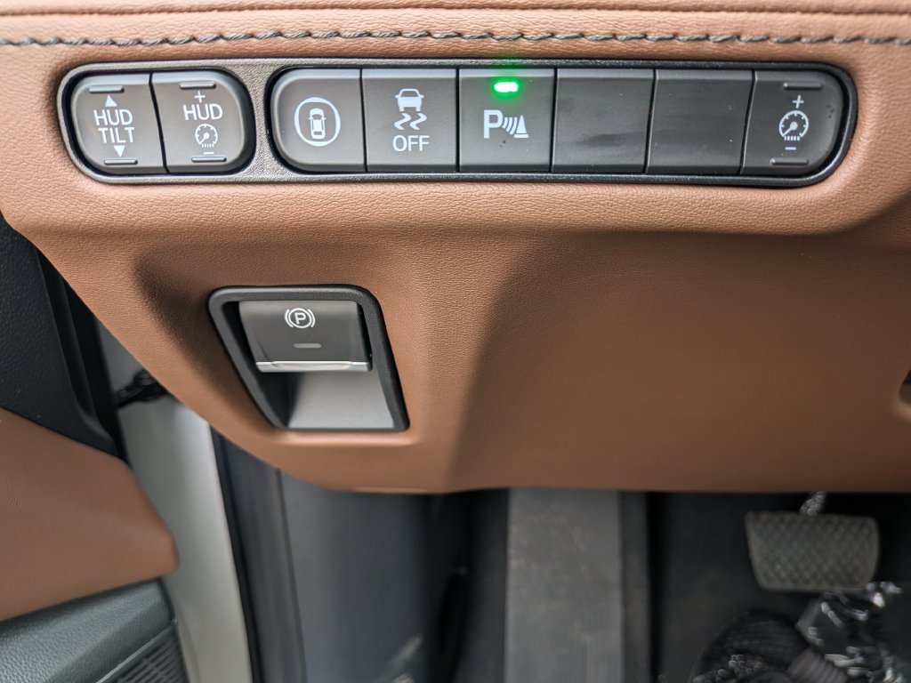 Certified 2026 Acura MDX w/ Advance Package AWD/4WD image 19