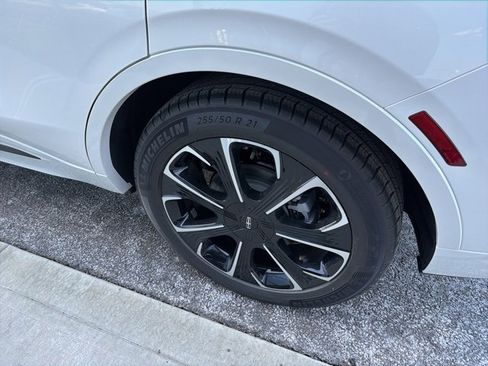 New 2026 Lincoln Nautilus Reserve image 6