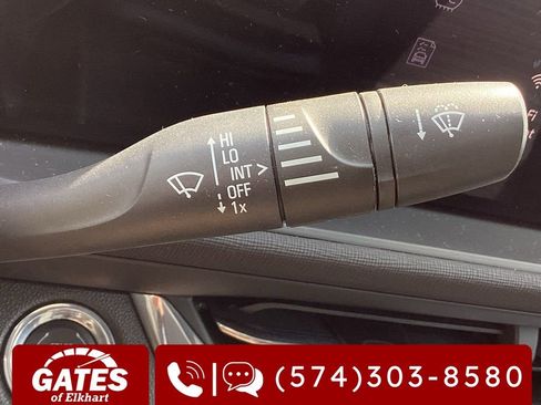 Used 2025 Buick Envista Preferred FWD image 22