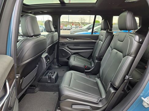 New 2026 Jeep Grand Cherokee L Limited AWD/4WD image 27