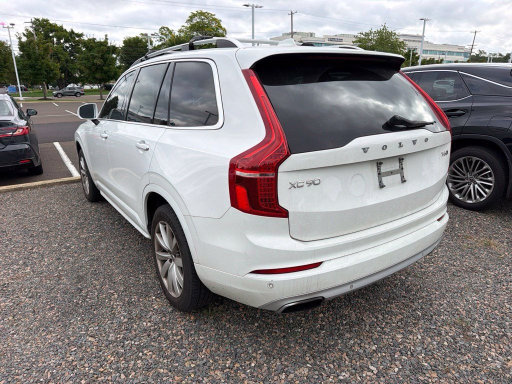 Used 2016 Volvo XC90 T6 Momentum w/ Momentum Plus Package AWD/4WD image 6