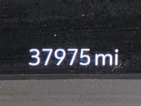 Used 2023 Buick Envision Essence w/ Technology Package I AWD/4WD image 2