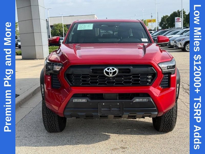 Used 2025 Toyota Tacoma TRD Off-Road w/ TRD Off Road Premium Package AWD/4WD image 8