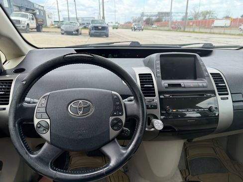 Used 2009 Toyota Prius Touring FWD image 18