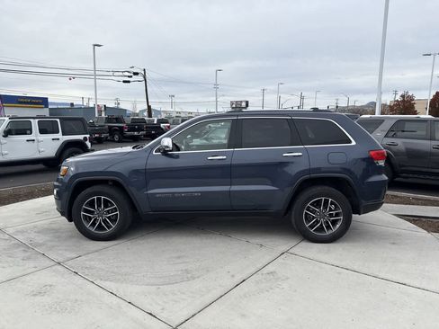 Used 2019 Jeep Grand Cherokee Limited image 2