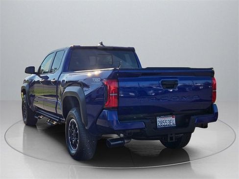 Used 2025 Toyota Tacoma TRD Off-Road image 5