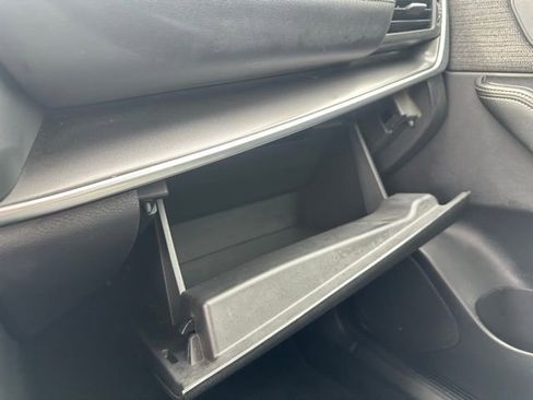 Used 2023 Nissan Rogue SV image 35