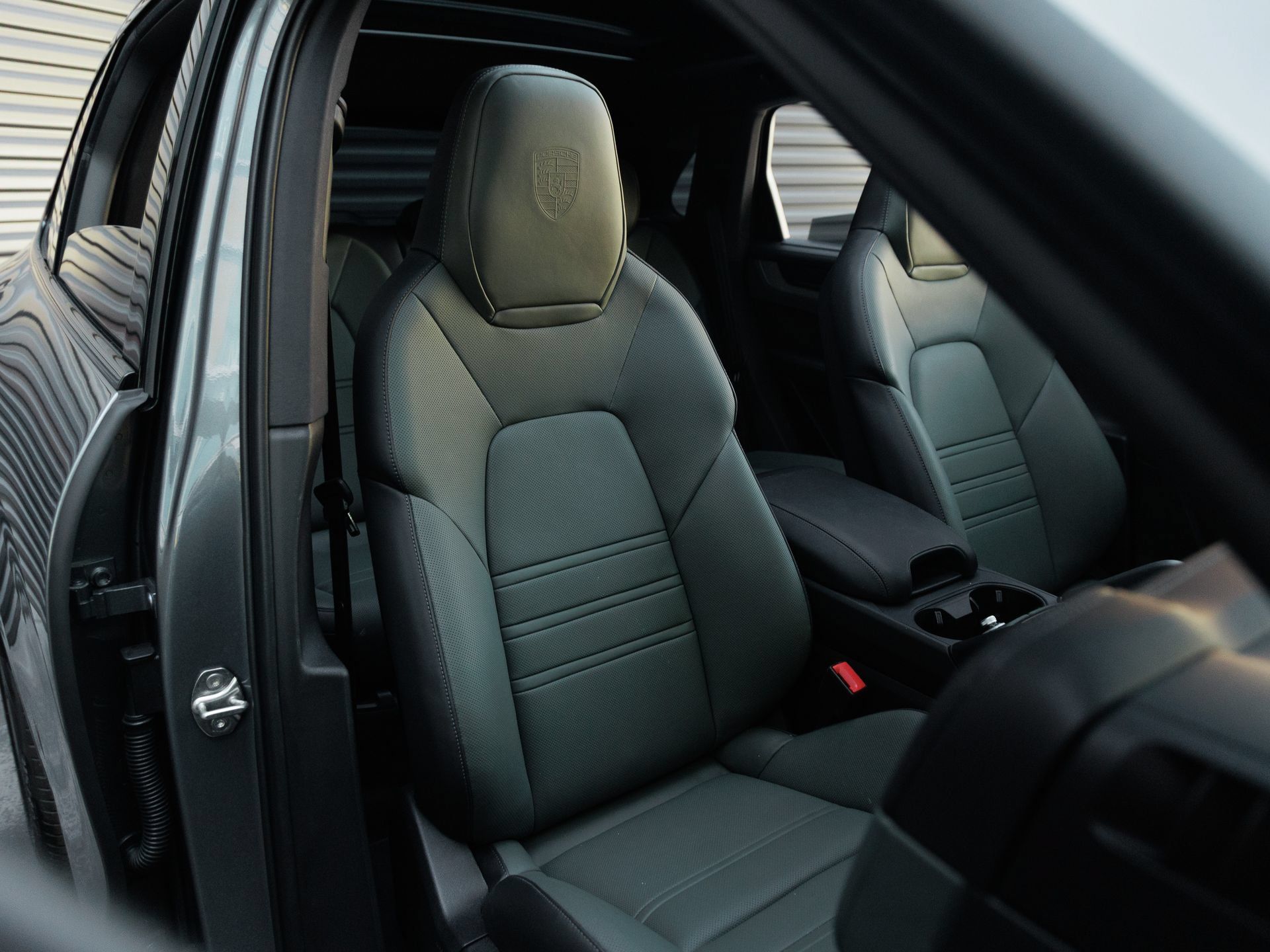 Certified 2026 Porsche Cayenne S AWD/4WD image 37