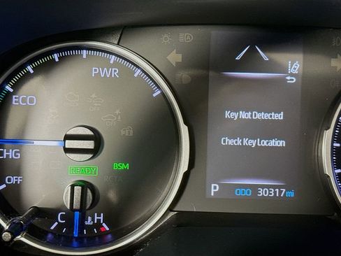 Certified 2019 Toyota RAV4 XLE w/ Convenience Package image 12