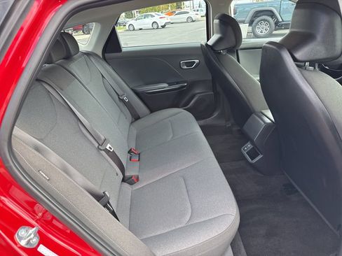 Used 2025 Kia K4 LXS image 14