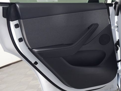 Used 2026 Tesla Model Y 2WD image 13