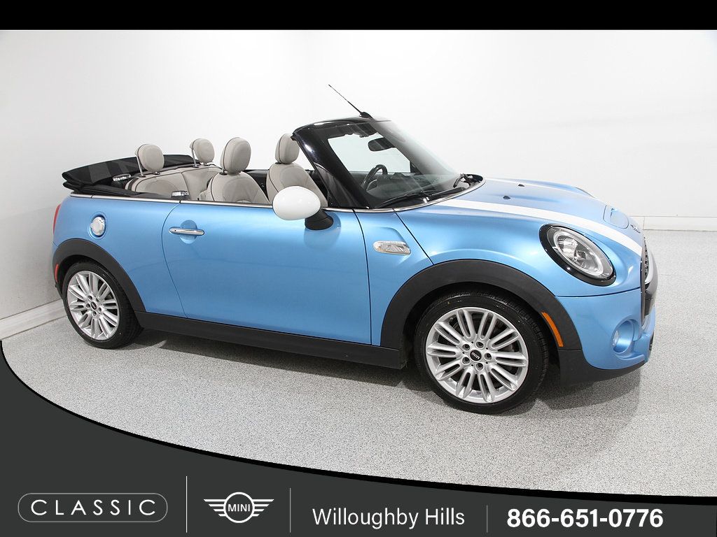 Used 2019 MINI Cooper S w/ Premium Package FWD image 1