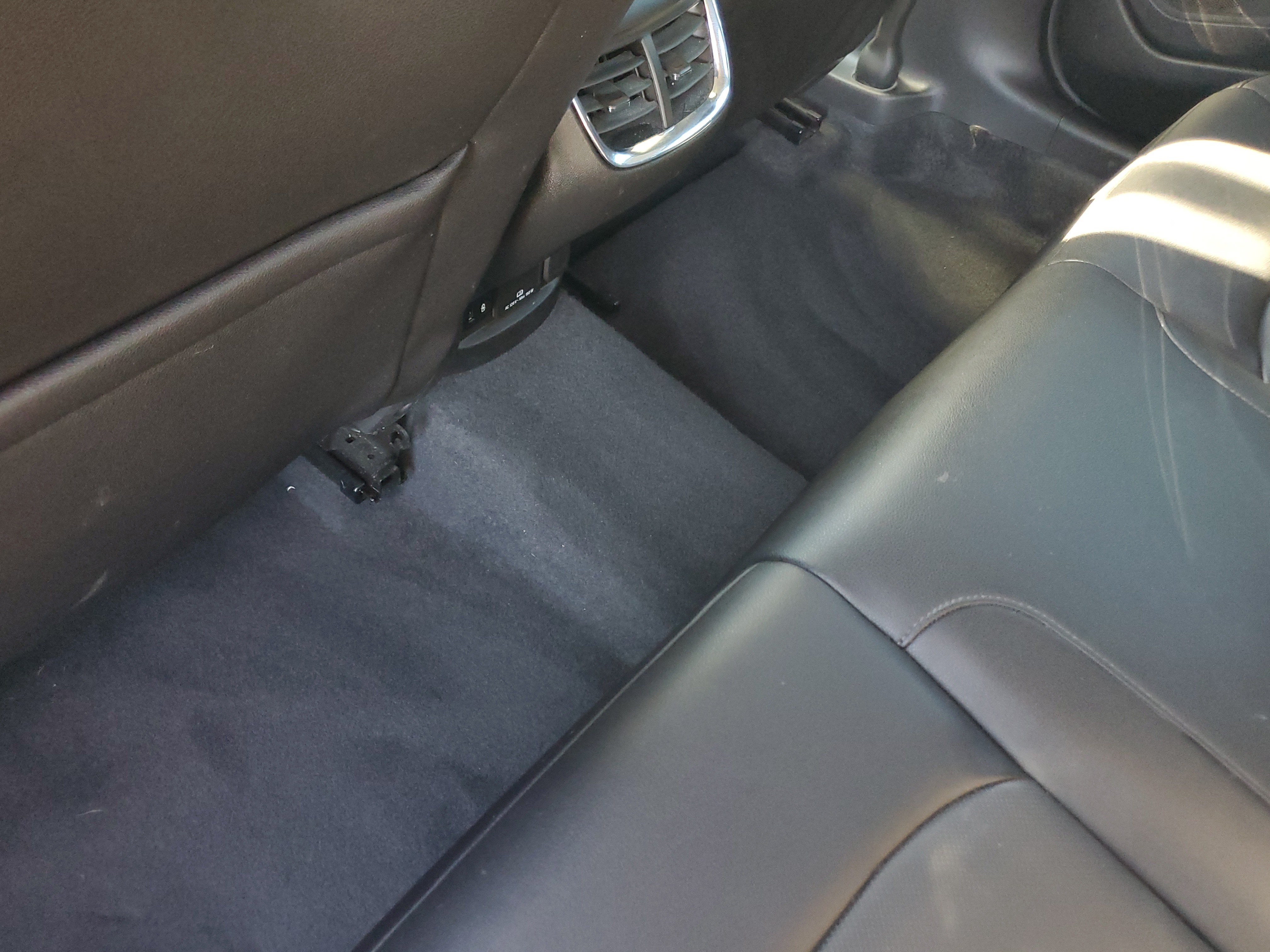 Used 2023 Chevrolet Malibu LT FWD image 11