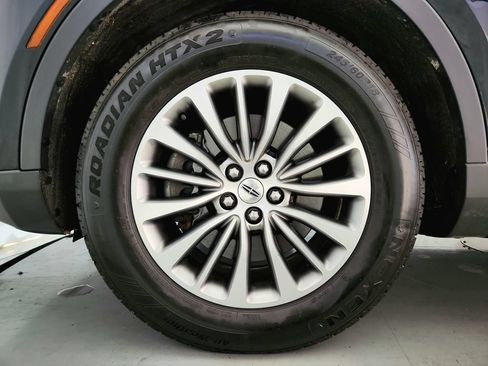 Used 2016 Lincoln MKX Select w/ Select Plus Package AWD/4WD image 32
